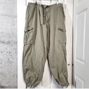 Large Abercrombie and Fitch   vintage cargo pants